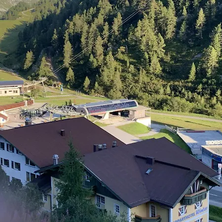 Steinadler - Exklusive In Direkt Am Skilift Apartment Obertauern